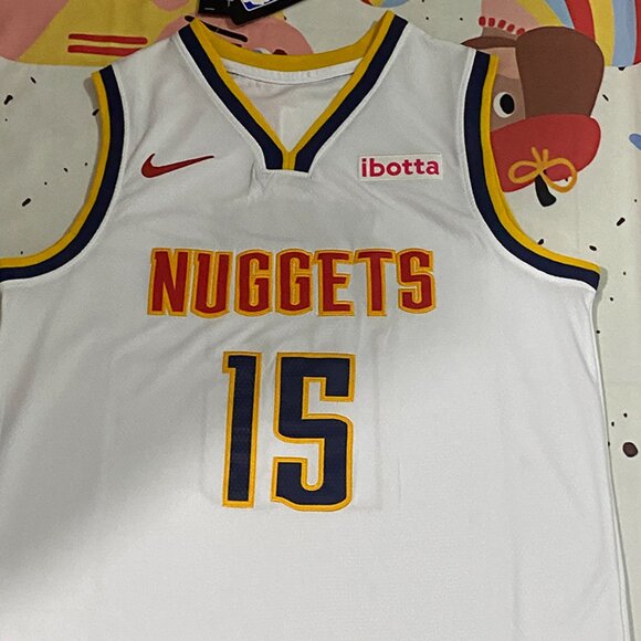 Denver Nuggets Player Jokić Wearing A White Jersey With The Number 15 - Picture 2 of 7
